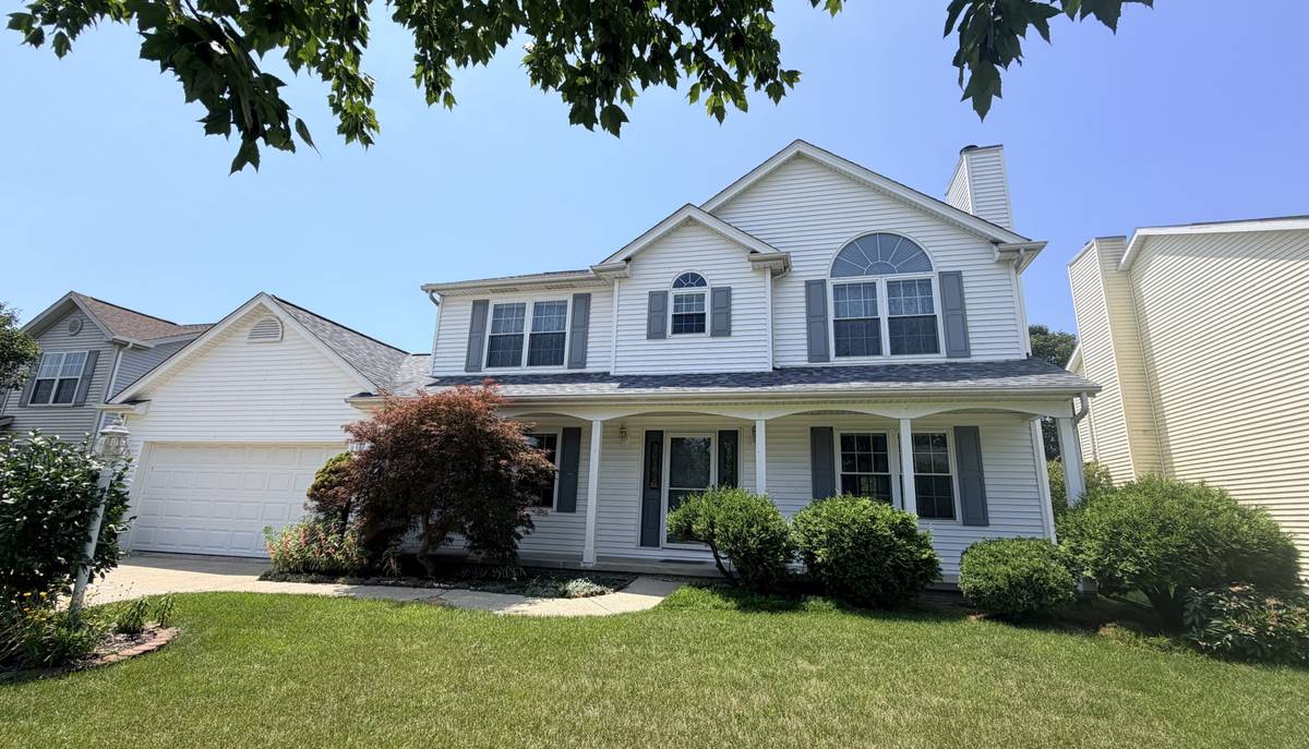 611 Buttercup DR, Savoy, IL 61874