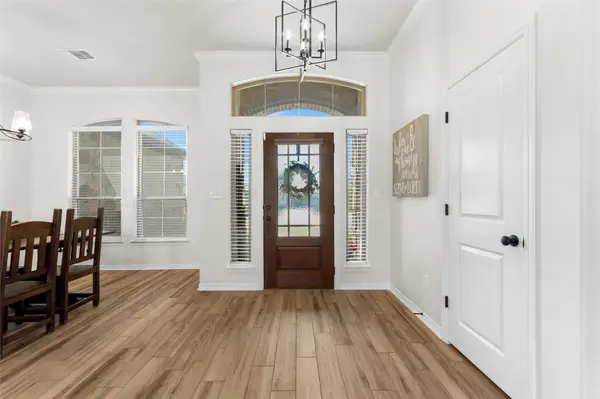 812 Eagle Crest CV, Salado, TX 76571