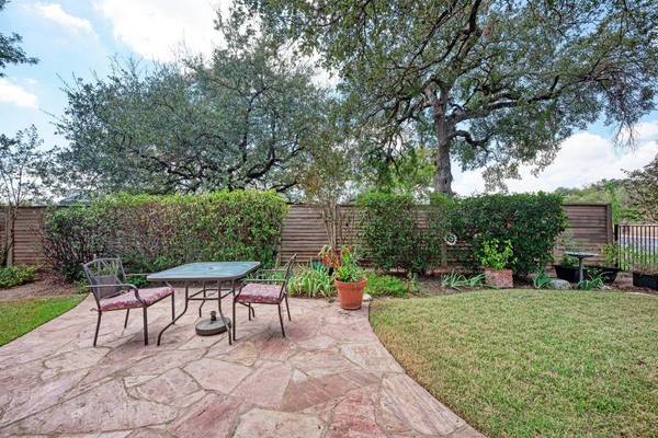 101 Dewberry DR, Georgetown, TX 78633