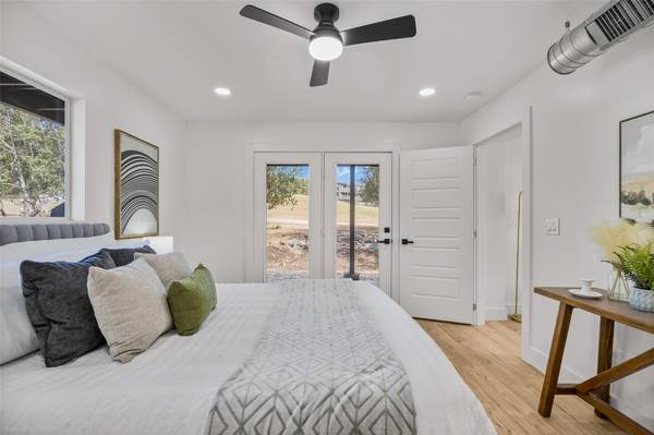 19005 Venture DR, Lago Vista, TX 78645