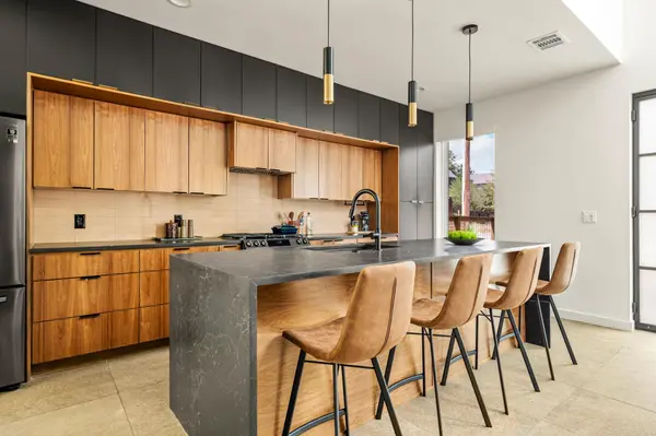 605 Brentwood ST #1, Austin, TX 78752