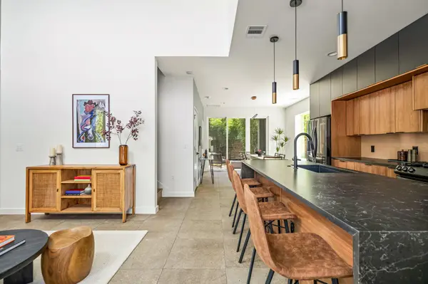 605 Brentwood ST #1, Austin, TX 78752