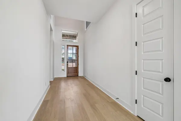 112 Brewer ST, Kyle, TX 78640