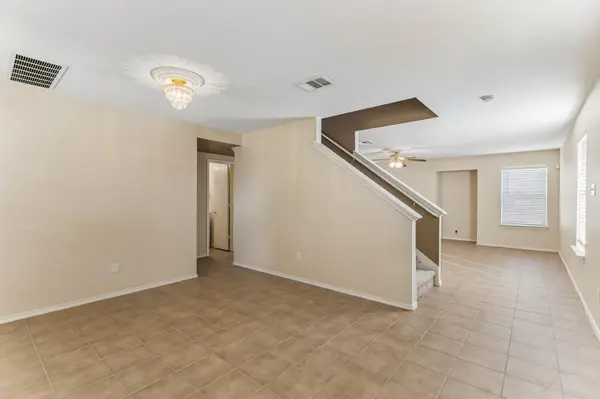 111 Burnet Forest CV, Elgin, TX 78621