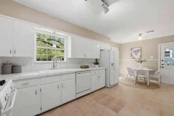 1509 Ridgemont DR, Austin, TX 78723