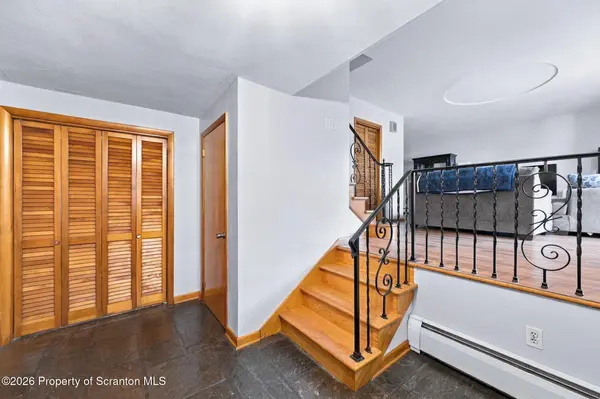 105 Jermyn ST, Dickson City, PA 18519