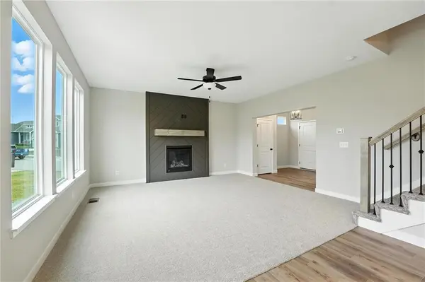 9616 N Ava ST, Kansas City, MO 64154