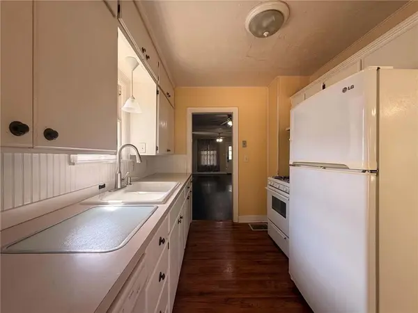 1012 N 8th ST, Leavenworth, KS 66048