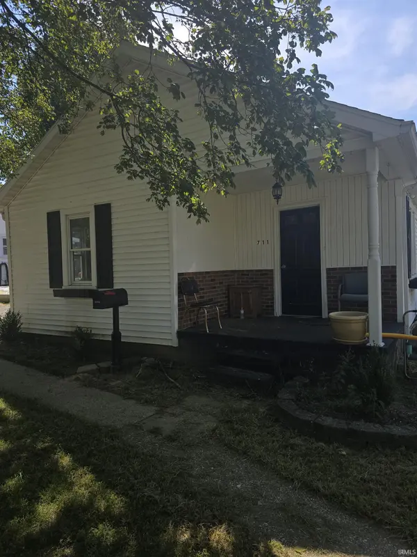 711 E Oak ST, Boonville, IN 47601