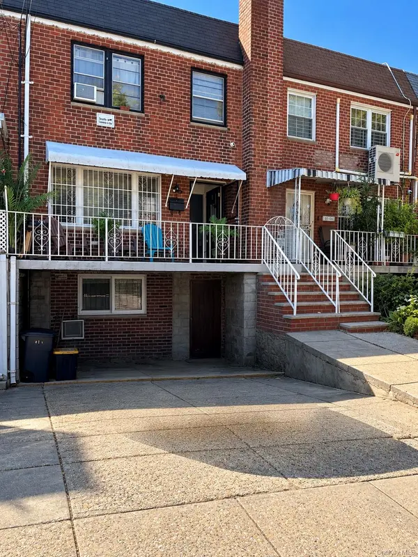 31-44 75th, East Elmhurst, NY 11370