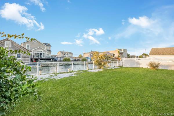 1115 Jackson PL, Baldwin, NY 11510