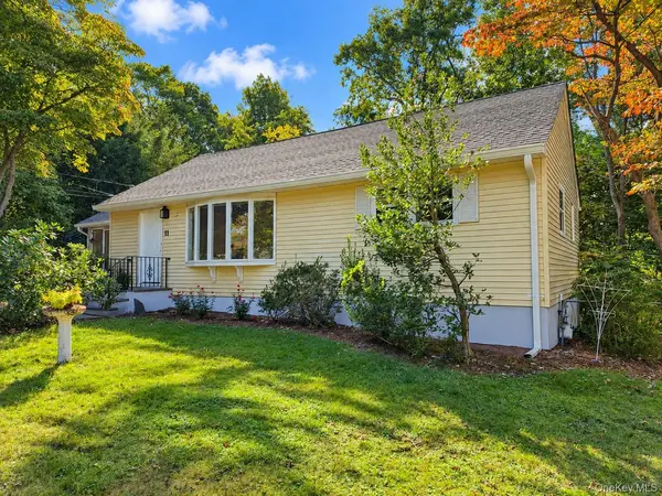 11 Clover DR, West Nyack, NY 10994