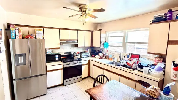 137-38 229th ST, Laurelton, NY 11413