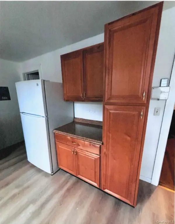457 Main St #Apt 2, Beacon, NY 12508