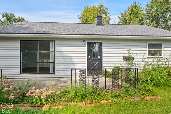 512 Park DR, Greenwood, IN 46143