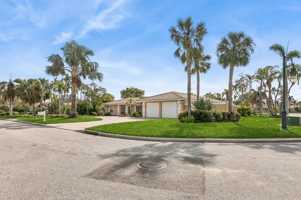 531 N SPOONBILL DR, Sarasota, FL 34236