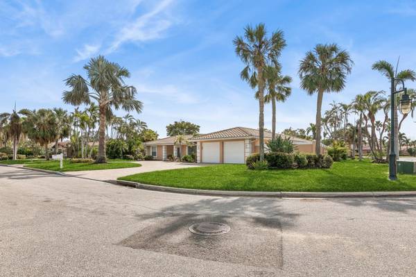 531 N SPOONBILL DR, Sarasota, FL 34236