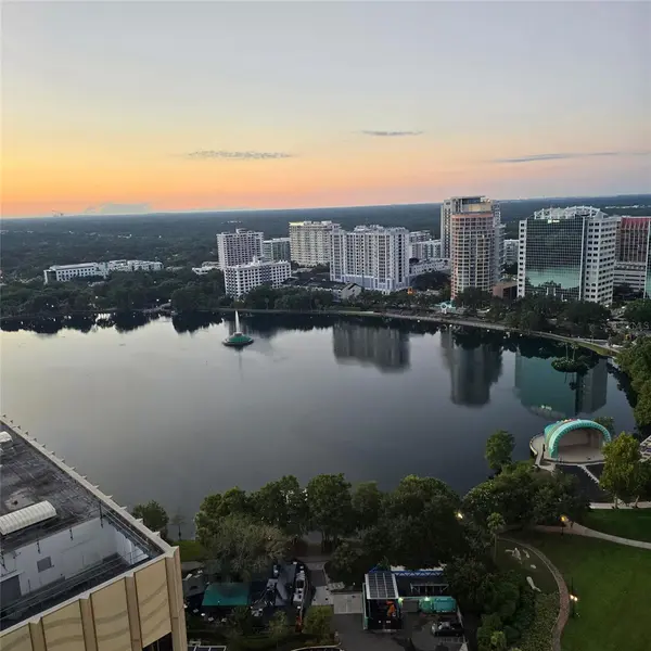 150 E ROBINSON ST #24B, Orlando, FL 32801