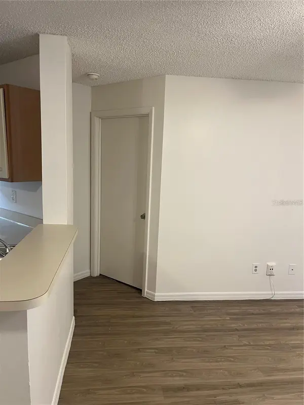 2564 GRASSY POINT DR #104, Lake Mary, FL 32746
