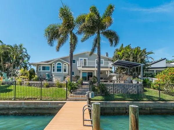 707 SNUG IS, Clearwater Beach, FL 33767