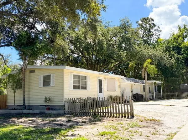 211 4TH PL SW, Largo, FL 33770