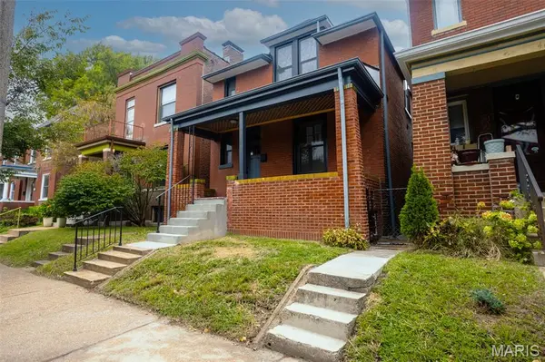 4015 Flad AVE, St Louis, MO 63110