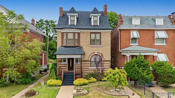 3923 Sullivan AVE, St Louis, MO 63107