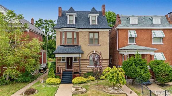 3923 Sullivan AVE, St Louis, MO 63107