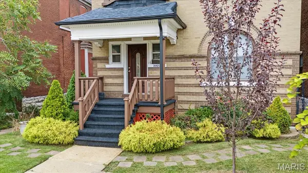 3923 Sullivan AVE, St Louis, MO 63107
