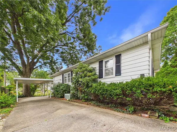 2613 Gardenia LN, Cape Girardeau, MO 63703