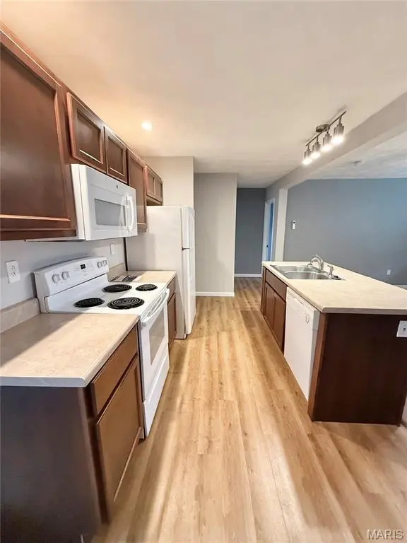 106 S HIGH ST #C, Shiloh, IL 62269