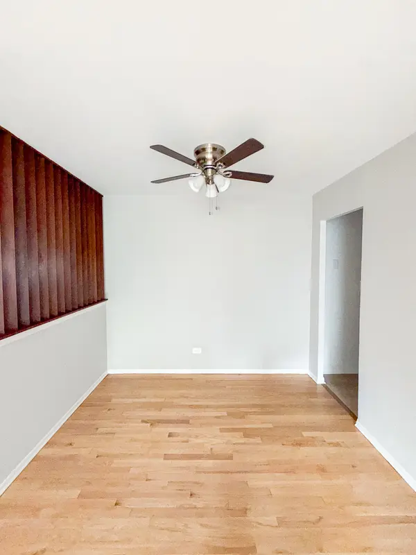 2828 N Cambridge AVE #401, Chicago, IL 60657