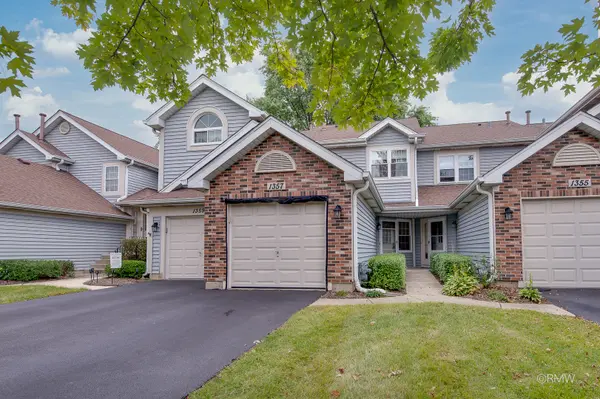 1357 Ridgefield CIR, Carol Stream, IL 60188