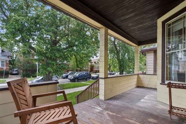4318 N Sawyer AVE, Chicago, IL 60618