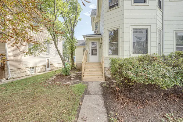 706 Mcdonough ST #1, Joliet, IL 60436