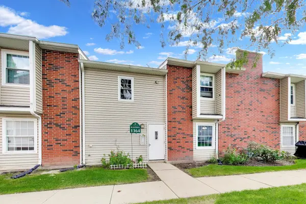 1364 E Wyndham CIR #103, Palatine, IL 60074