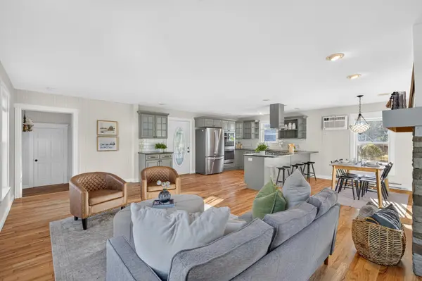 627 Locust ST, Hudson, WI 54016