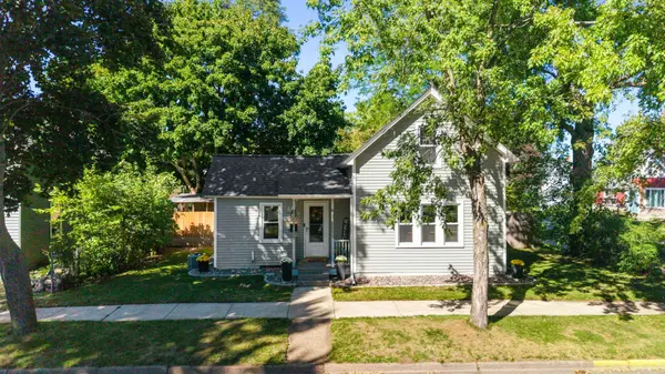 205 N 2nd ST, New Richmond, WI 54017