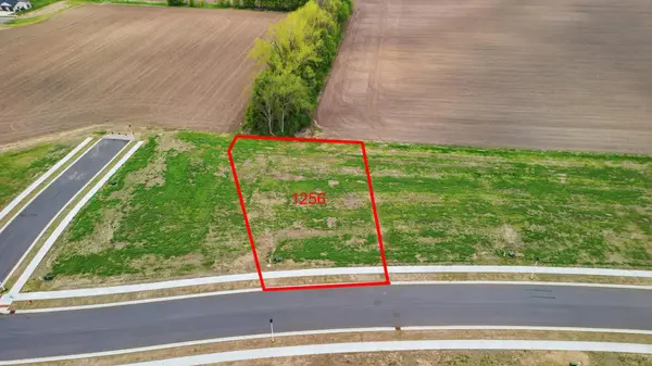 1256 Cullen ST, Saint Peter, MN 56082