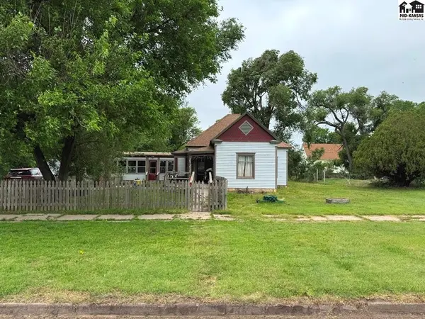 505 S Main St, Lewis, KS 67552