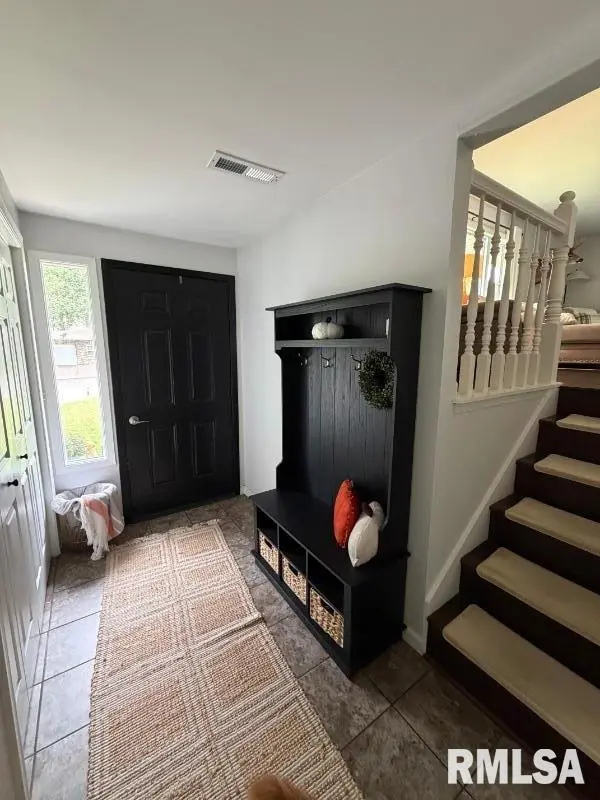 3 HICKORY BOW ST, Macomb, IL 61455