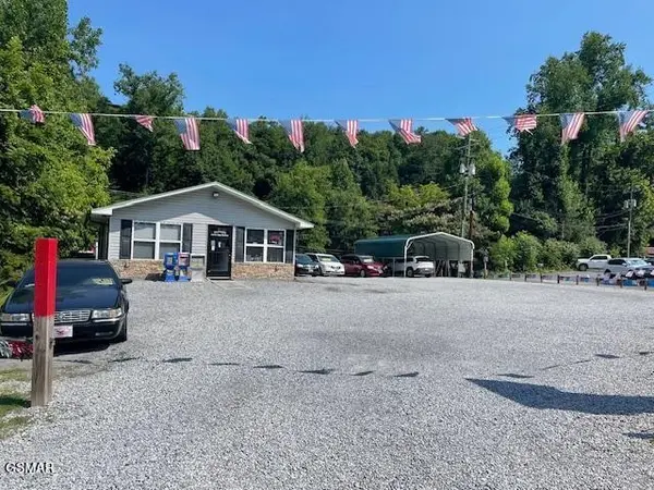 1011 East Parkway, Gatlinburg, TN 37738