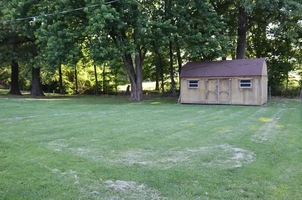 1006 Dogwood Ln, Fulton, KY 42041