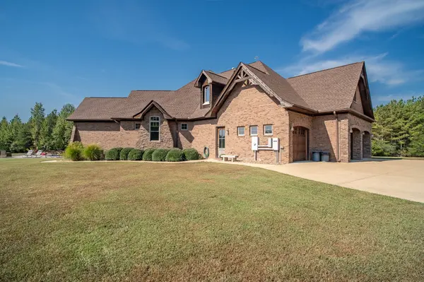 305 State Line Rd, Saint Joseph, TN 38481
