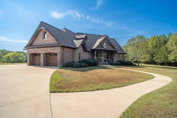305 State Line Rd, Saint Joseph, TN 38481