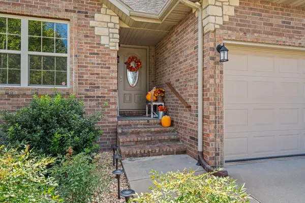 3852 W Village TER, Springfield, MO 65810