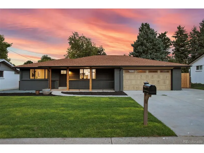 2546 Moore, Lakewood, CO 80215