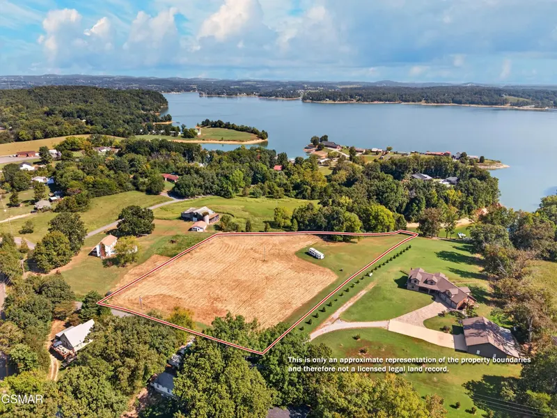 3 Mullins Chapel Road, Dandridge, TN 37725