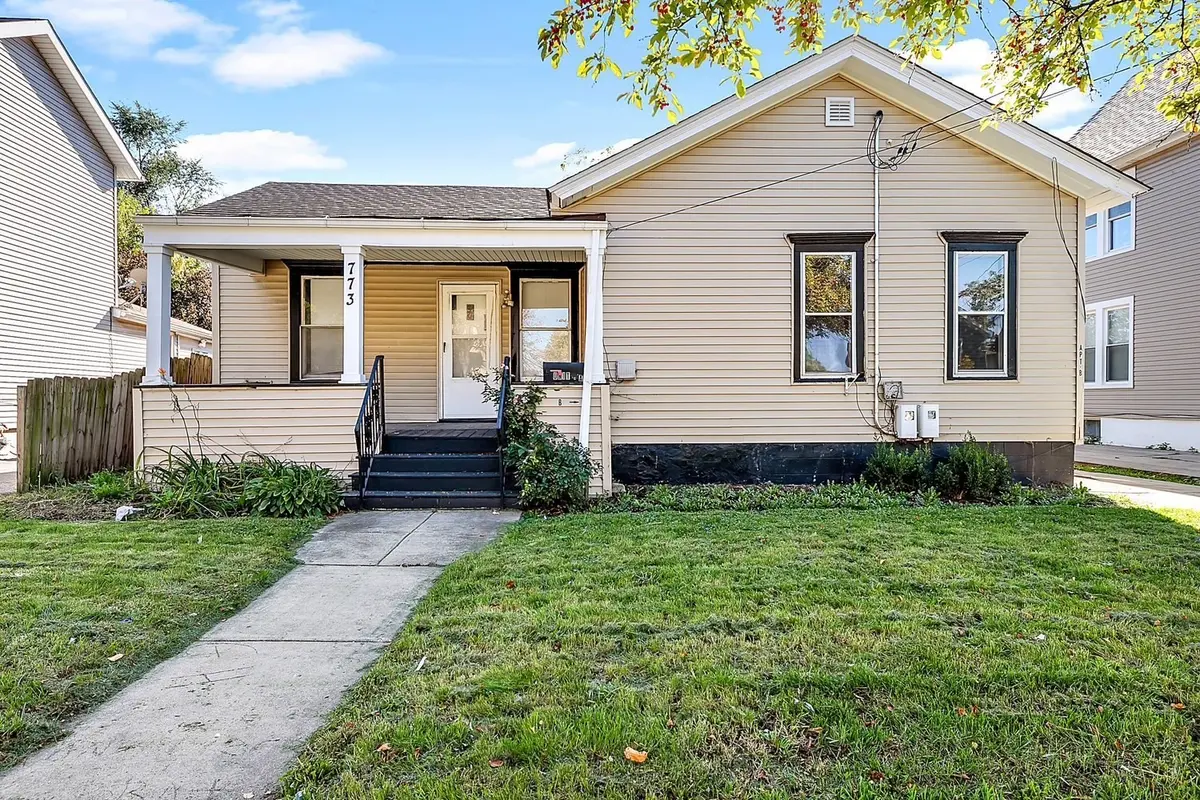 773 E New York ST #B, Aurora, IL 60505