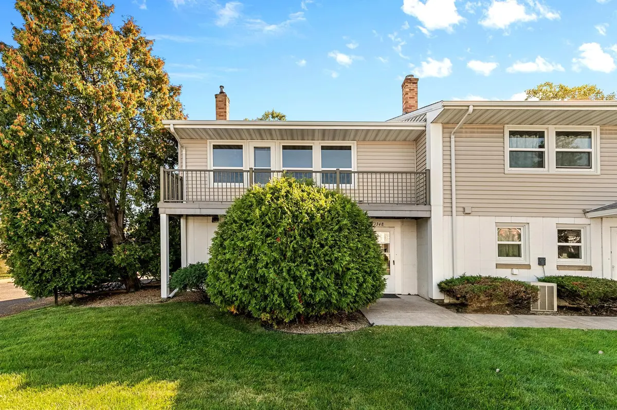 1348 Colonial DR, Roseville, MN 55113